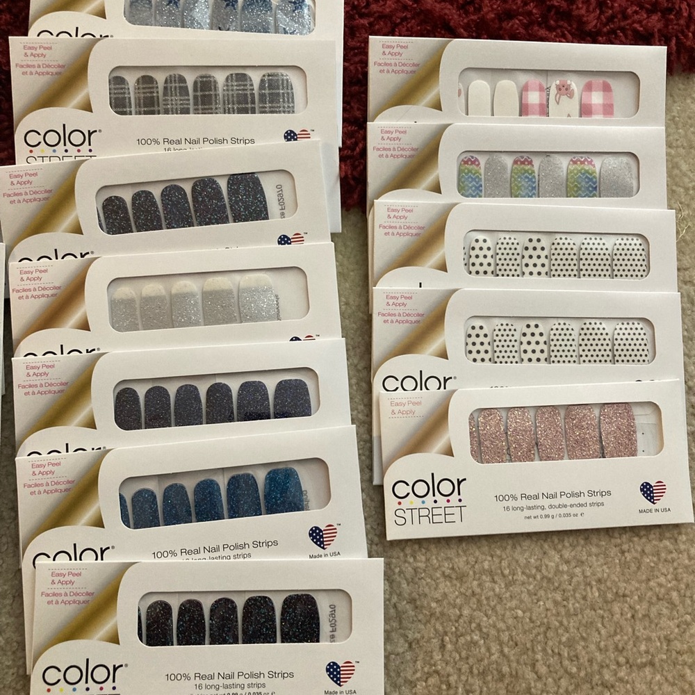 Colorstreet. Brand new. 25 sets. Retailed for $300.